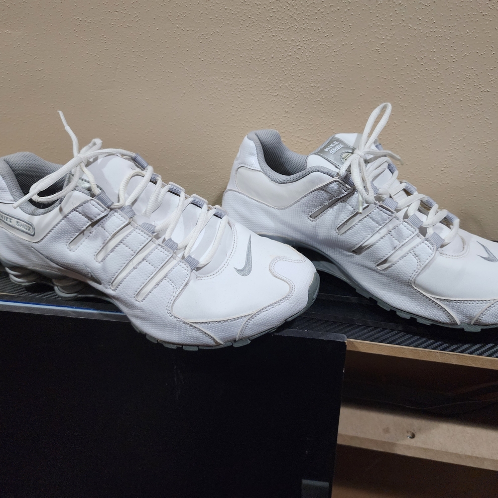 Nike Shox 11